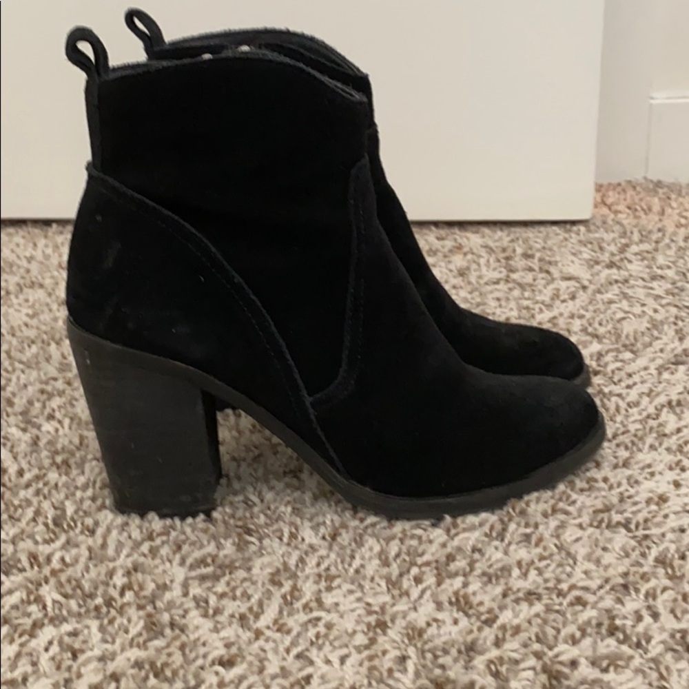 Dolce Vita Saint Suede Bootie